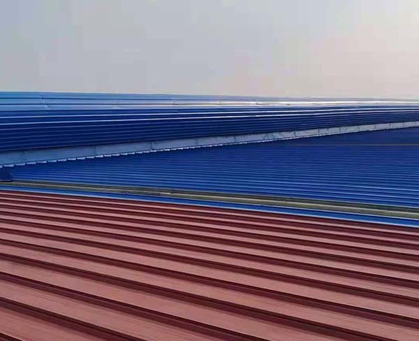 房蓋彩鋼瓦噴漆多少錢一平米？廠房舊彩鋼瓦噴漆多少錢一平米？